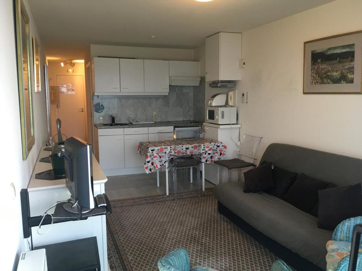 Ferienwohnung Prachtige Studio Met Frontaal Zeezicht En Terras 4 Pers. Ostende Exterior foto